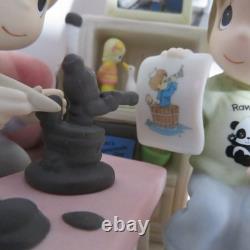Precious Moments Teamwork Makes The Dream Work figurine #239013 Precious Moments Teamwork Makes The Dream Work figurine #239013
