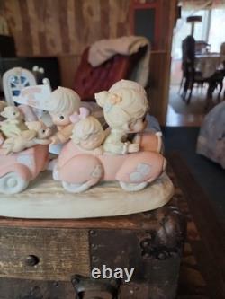 Precious Moments The Fun Is Being Together 7300262 NO BOX #192/10.000
