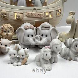 Precious Moments Two by Two Noah's Ark Nightlight withELEVEN Figurines LIONS Mint