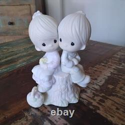 Precious Moments Vintage Figurine Love One Another E-1376 No Box RARE PIECE