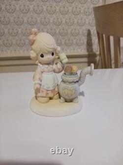 Precious Moments WARM HANDS, WARM HEARTS, WARM WISHES 191353 Limited Edition