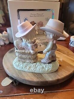 Precious Moments WELCOME TO THE HOEDOWN 132016 Signed By Hiko Deb Butcher. Rare