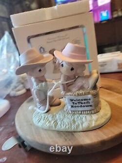 Precious Moments WELCOME TO THE HOEDOWN 132016 Signed By Hiko Deb Butcher. Rare