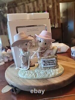 Precious Moments WELCOME TO THE HOEDOWN 132016 Signed By Hiko Deb Butcher. Rare