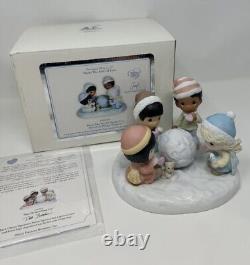 Precious Moments WHAT THE WORLD NEEDS NOW 112001 Figurine Statue RARE