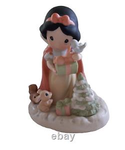 Precious Moments Walt Disney Showcase #810041 Snow White Christmas with Friends