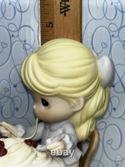 Precious Moments Walt Disney The Shortest Distance Between Two Hearts withBox 2007
