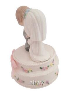 Precious Moments Wedding Cake Topper Groom Bride Couple Rare Retired Figurine