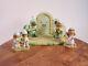 Precious Moments Wizard Of Oz Emerald City Gates Set Of 4 Figurines &1 Platform