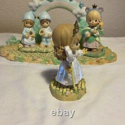 Precious Moments- Wizard Of Oz- Over The Rainbow Display Base With Figurines