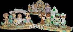 Precious Moments Wizard of Oz 15 Piece Set -Over Rainbow, Emerald City, Munchkin