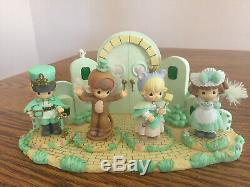 Precious Moments Wizard of Oz 15 Piece Set -Over Rainbow, Emerald City, Munchkin