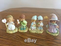 Precious Moments Wizard of Oz 15 Piece Set -Over Rainbow, Emerald City, Munchkin