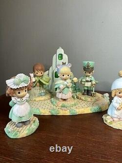 Precious Moments Wizard of Oz Resin Emerald City/Yellow Brick Road Set 2003/2004