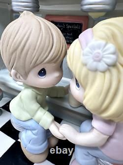 Precious Moments YOU MAKE MY HEART FLOAT Figurine Limited Edition #54017 2015