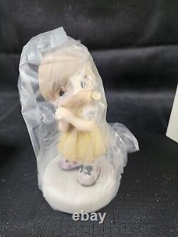 Precious Moments You're Never Alone 219101 Chapel Exclusive 2021 In Box