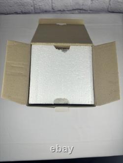 Precious Moments You're Picture Perfect 123007 Porcelain Figurine, NEW in box