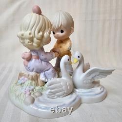 Precious Moments'Your Love Gives Me Wings' 2006 Swans Lake Pond Couple 610070