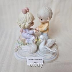 Precious Moments'Your Love Gives Me Wings' 2006 Swans Lake Pond Couple 610070