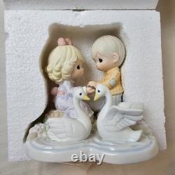 Precious Moments'Your Love Gives Me Wings' 2006 Swans Lake Pond Couple 610070