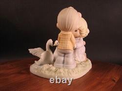 Precious Moments Your Love Gives Me Wings 610070 Couple With Swans Figurine