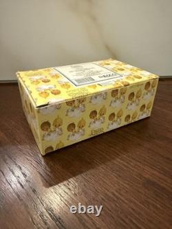 Precious moments 750409 WRONGFULLY LABELED BOX. NIB. Read Description