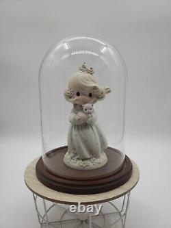 Precious moments figurine. You Are Such A Purr-Fect Friend #526010 Signed