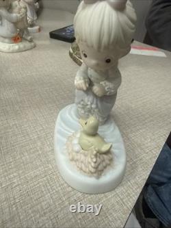 Precious moments figurines 13 Pieces