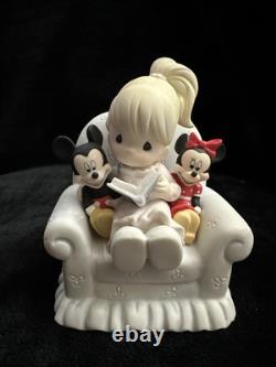 Precious moments figurines Friends Share The Story Of Our Hearts Disney