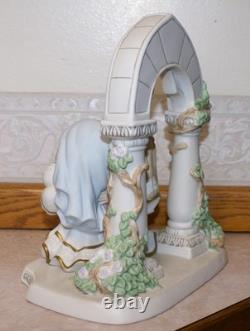 RARE 2012 Precious Moments A SAVIOR IS BORN Nativity Joseph, Mary, Jesus LIMITED