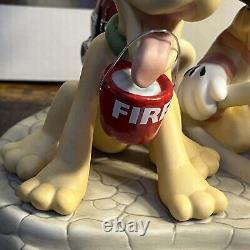 RARE 2013 Disney Showcase Precious Moments Courage Under Fire Mickey Pluto MIB