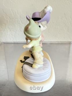 RARE Precious Moments Disney Showcase Never Grow Up Peter Pan & Capt Hook 164044