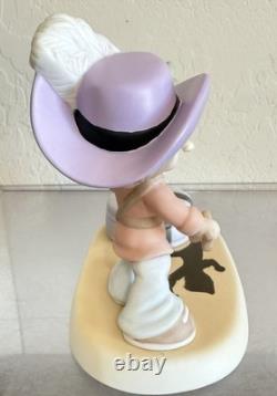 RARE Precious Moments Disney Showcase Never Grow Up Peter Pan & Capt Hook 164044