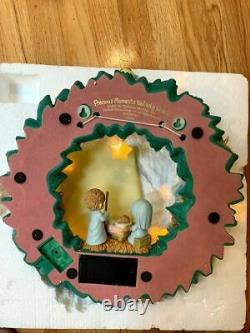 RARE Precious Moments Nativity Wreath Lighted 2005 Enesco Precious Moments