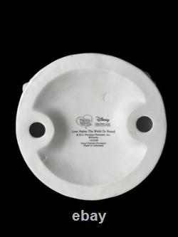 Rare 2011 Precious Moments Love Makes the World Go Round Disney Figurine 121028