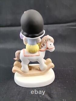 Rare Disney Precious Moments Riding Off To A Fairy Tale Ending 2009 Snow White
