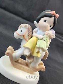 Rare Disney Precious Moments Riding Off To A Fairy Tale Ending 2009 Snow White