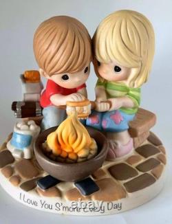 Rare Precious Moments'I Love You S'more Every Day' Figurine
