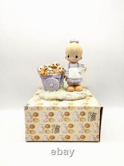 Retired'77 Precious Moments God Loveth A Cheerful Giver Free Puppies Figurine