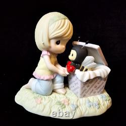 SIGNED Precious Moments Bee The Gift of Love Chapel Event Exclusive Bug NIB