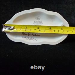SIGNED Precious Moments Bee The Gift of Love Chapel Event Exclusive Bug NIB