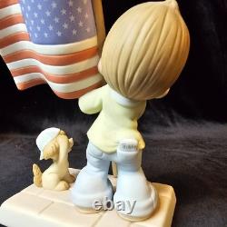 SIGNED Precious Moments Holding Onto Freedom USA Flag Patriotic Chapel Event