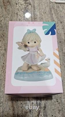 Seashells Are Love Letters In The Sand Precious Moments Collectors Club CC239001