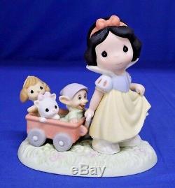 Snow White Heigh Ho Its Off To Play We Go Figurine 2008 Disney Precious Moments