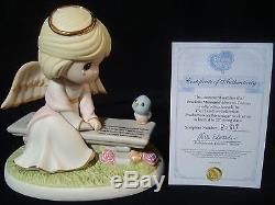 T Precious Moments-Heaven's Embrace-Bereavement/Sorrow-Crying Angel/Bench/Heaven
