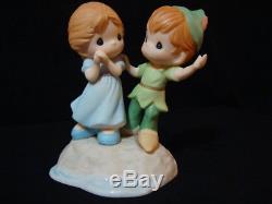 T Precious Moments-RARE Disney Showcase Collection-Peter Pan And Wendy
