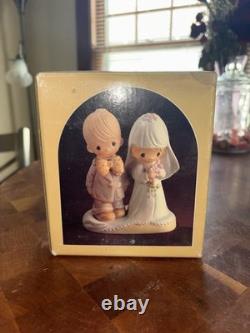 Vintage 1979 Precious Moments Figurine E-3114 The Lord Bless You Bride And Groom