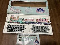 Vintage Enesco Precious Moments Sugar Town Holiday Express Train Set Music Testd