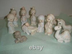 Vintage Precious Moments E-2395 Mini Nativity set of 11 Pieces 1982