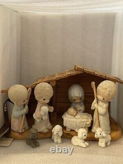 Vintage Precious Moments Manger And Come Let Us Adore Him Figurine Set New